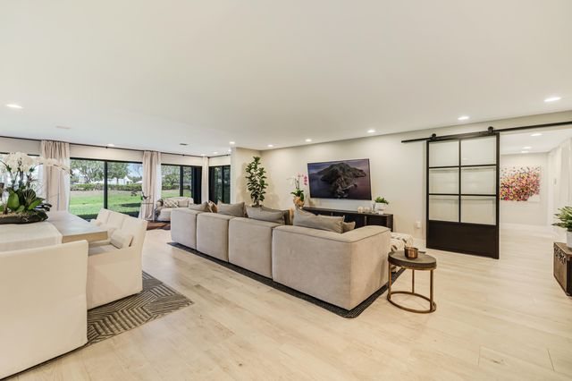 2835 Polo Island H103, Wellington, FL 33414