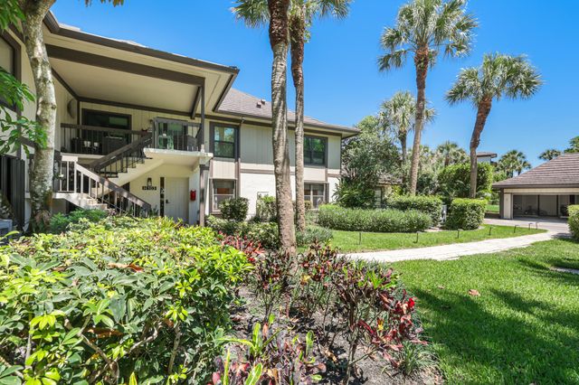 2835 Polo Island H103, Wellington, FL 33414