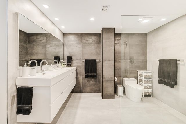 2835 Polo Island H103, Wellington, FL 33414