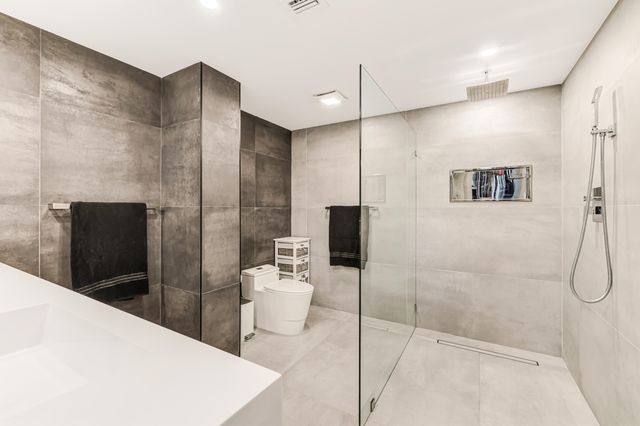 2835 Polo Island H103, Wellington, FL 33414