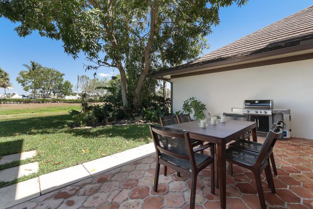 2835 Polo Island H103, Wellington, FL 33414