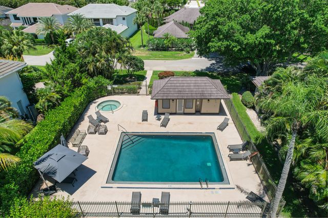 2835 Polo Island H103, Wellington, FL 33414