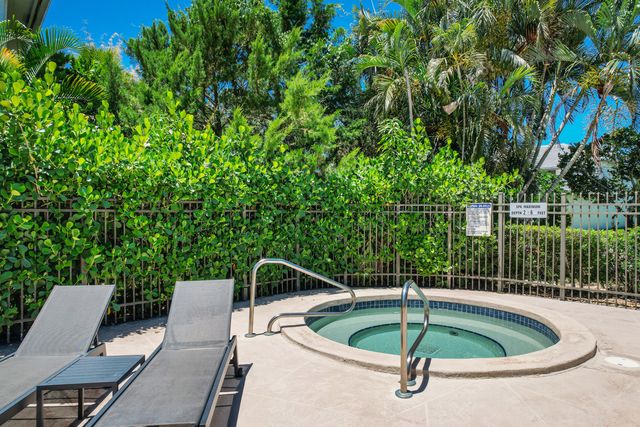 2835 Polo Island H103, Wellington, FL 33414