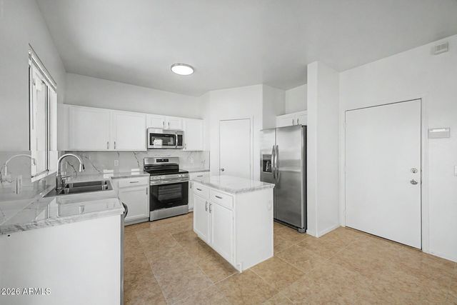 12010 W BELMONT Drive, Avondale, AZ 85323