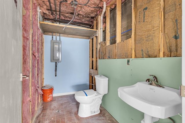 132 N Main Street, Brooklyn, MI 49230