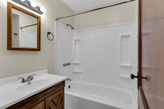 132 N Main Street, Brooklyn, MI 49230