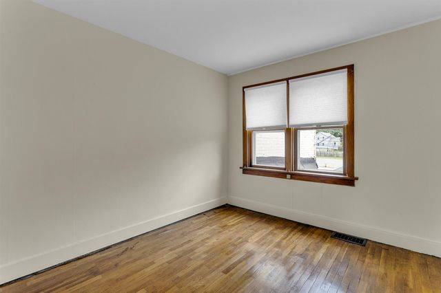 132 N Main Street, Brooklyn, MI 49230