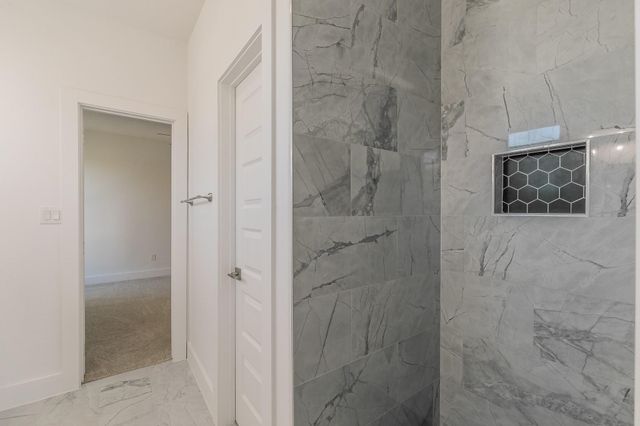 3908 Vilbig Road, Dallas, TX 75212