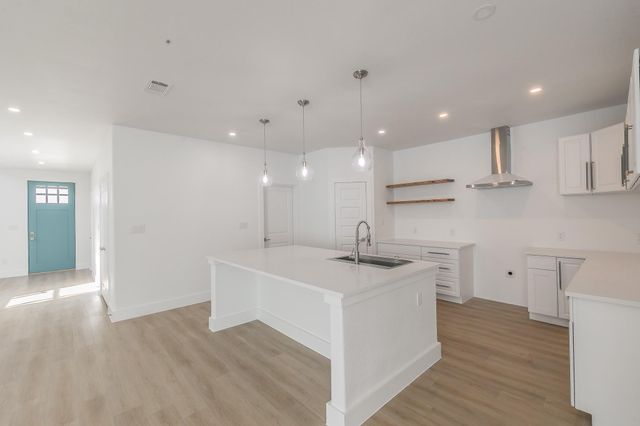 3908 Vilbig Road, Dallas, TX 75212