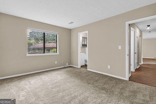 8997 Huntwood Lane, Riverdale, GA 30274