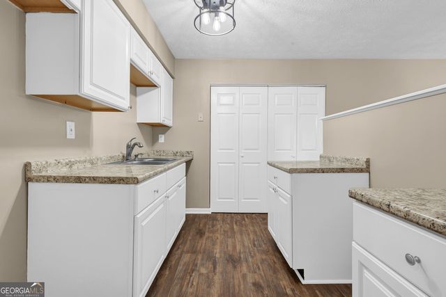 8997 Huntwood Lane, Riverdale, GA 30274