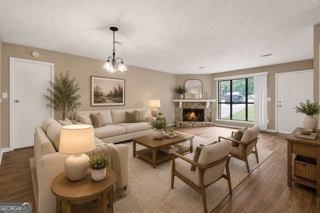 8997 Huntwood Lane, Riverdale, GA 30274