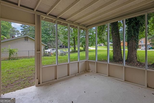 8997 Huntwood Lane, Riverdale, GA 30274