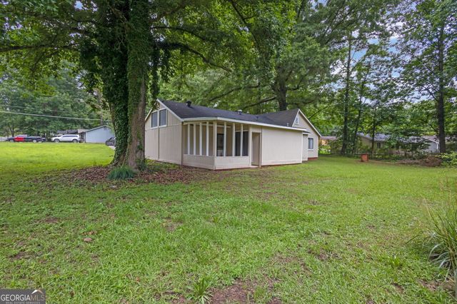 8997 Huntwood Lane, Riverdale, GA 30274
