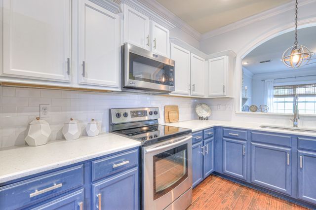1008 Beverly Ln, Spring Hill, TN 37174