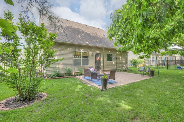 1008 Beverly Ln, Spring Hill, TN 37174