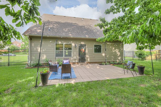 1008 Beverly Ln, Spring Hill, TN 37174