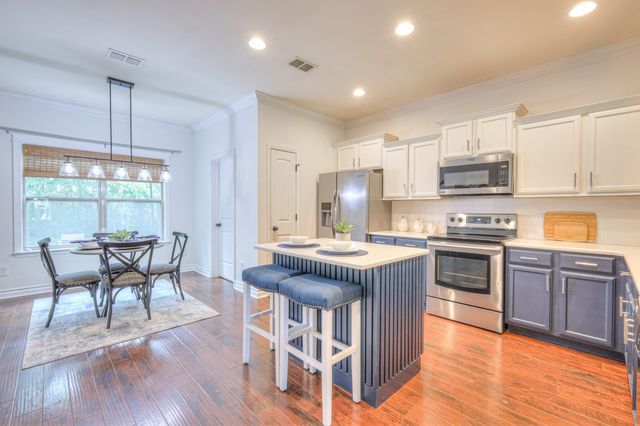 1008 Beverly Ln, Spring Hill, TN 37174