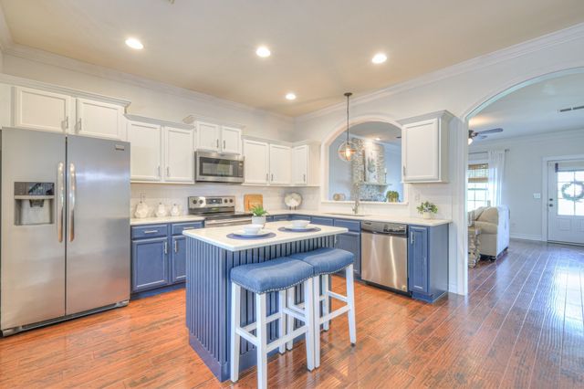 1008 Beverly Ln, Spring Hill, TN 37174