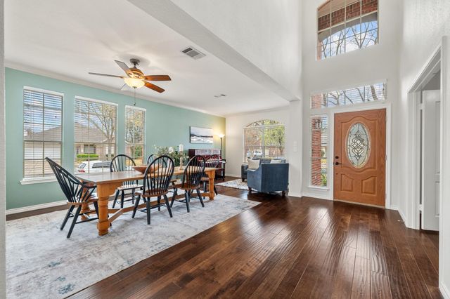 4223 Kingsburg DR, Round Rock, TX 78681