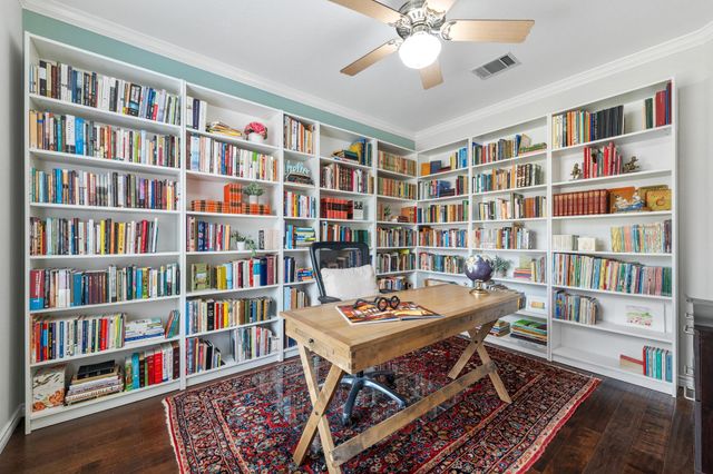 4223 Kingsburg DR, Round Rock, TX 78681