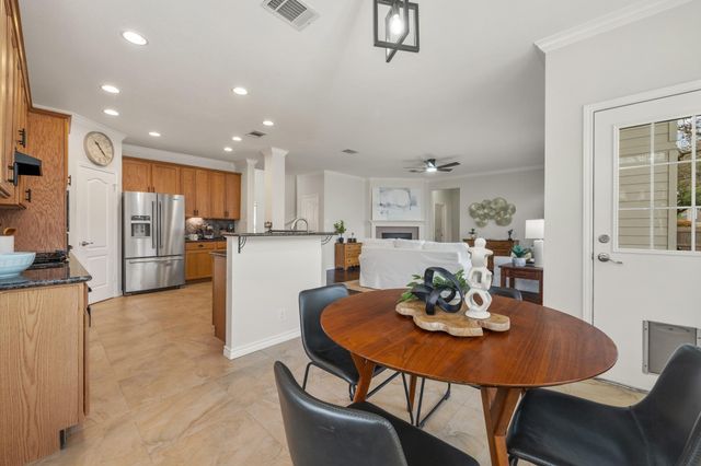 4223 Kingsburg DR, Round Rock, TX 78681