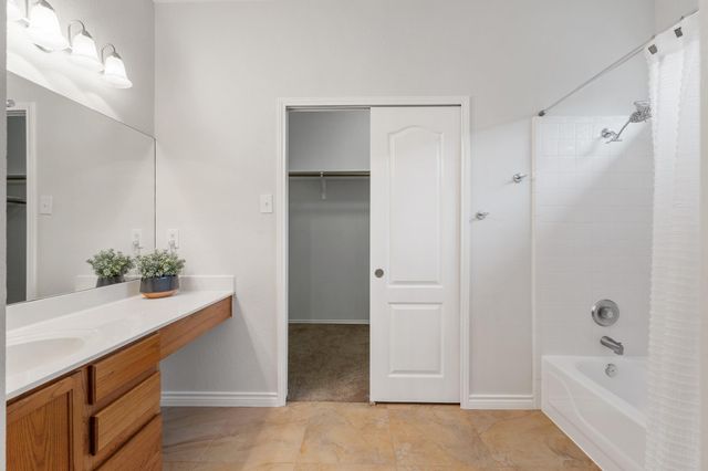 4223 Kingsburg DR, Round Rock, TX 78681