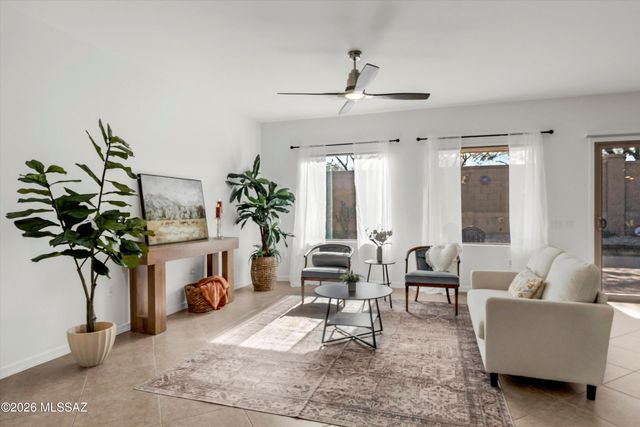 415 W Calle Sedillo, Sahuarita, AZ 85629