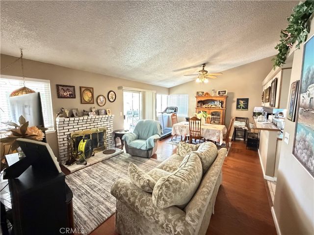 986 Clover, San Jacinto, CA 92582