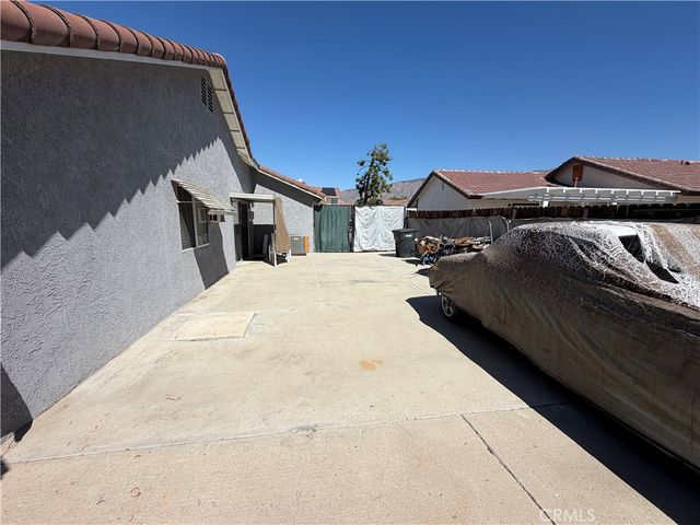 986 Clover, San Jacinto, CA 92582