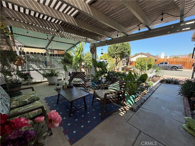 986 Clover, San Jacinto, CA 92582