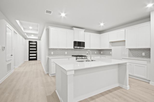 522 Tawny Rim Drive, Willis, TX 77318