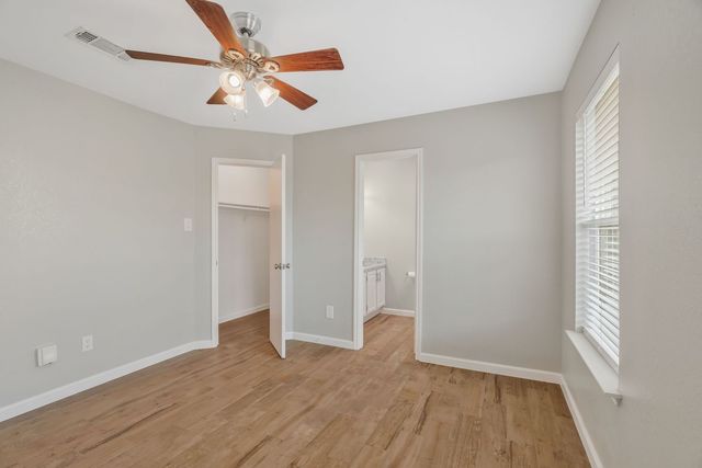 306 Crowe Drive, Euless, TX 76040