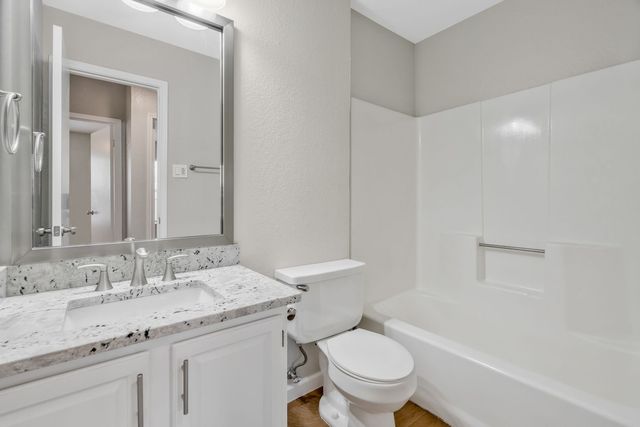 306 Crowe Drive, Euless, TX 76040
