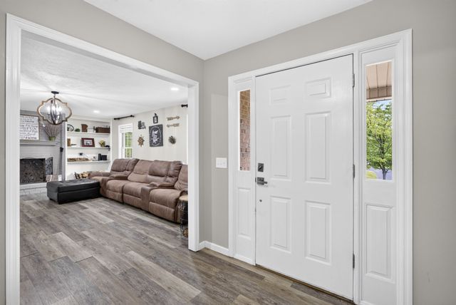 864 Spring Valley Rd, Cookeville, TN 38501