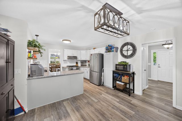 864 Spring Valley Rd, Cookeville, TN 38501