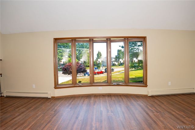 81 Hilltop Court, West Seneca, NY 14224