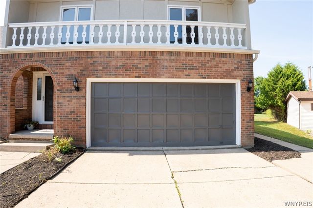 81 Hilltop Court, West Seneca, NY 14224
