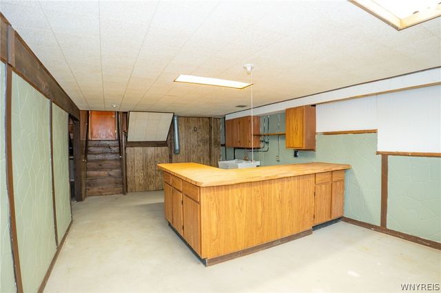 81 Hilltop Court, West Seneca, NY 14224