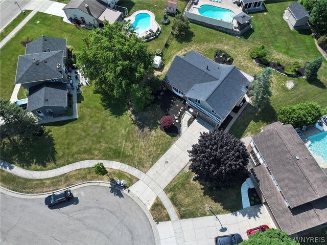 81 Hilltop Court, West Seneca, NY 14224