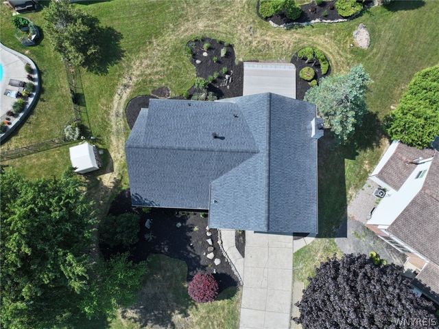 81 Hilltop Court, West Seneca, NY 14224
