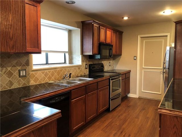 1004 Simon Drive, Plano, TX 75025