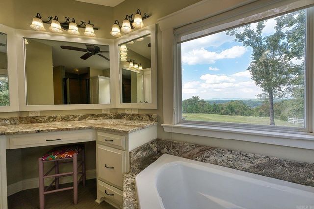 209 Morland Court, Hot Springs, AR 71913