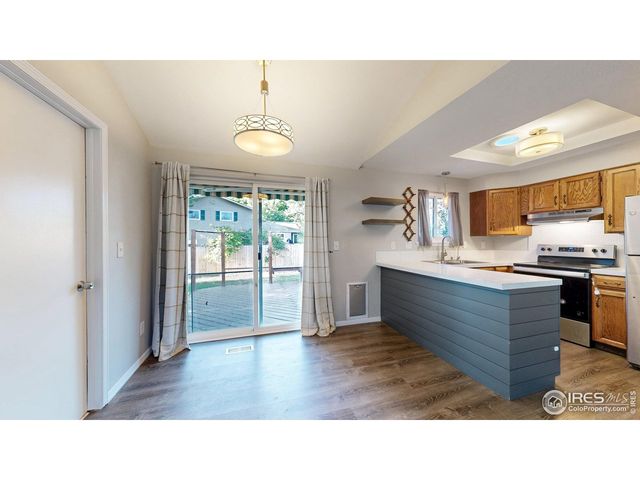 502 Honey Locust Dr, Loveland, CO 80538