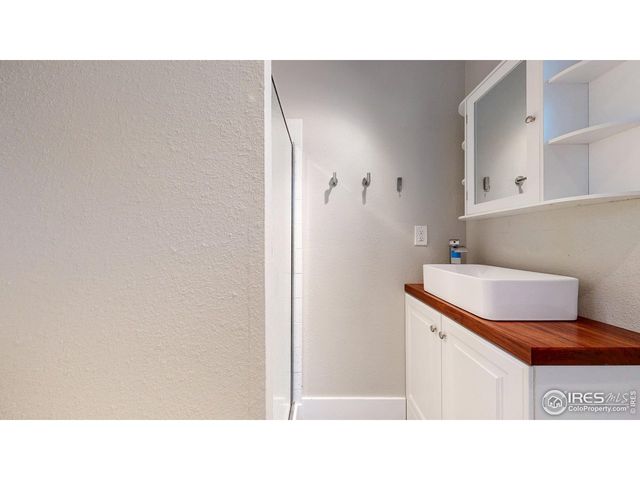 502 Honey Locust Dr, Loveland, CO 80538