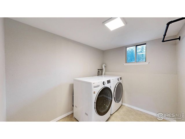 502 Honey Locust Dr, Loveland, CO 80538