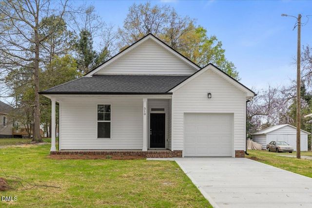 271 Mcneil Circle, Dunn, NC 28334