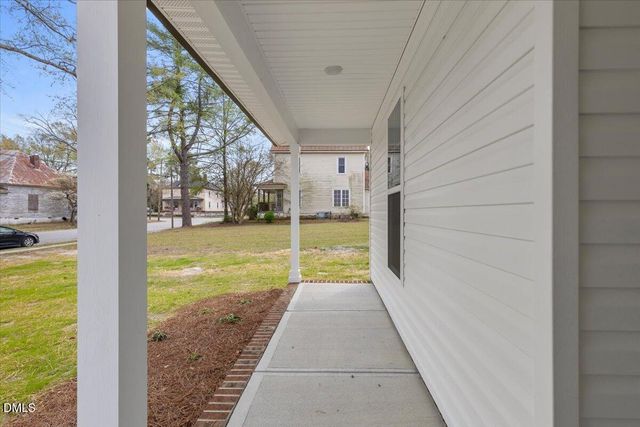 271 Mcneil Circle, Dunn, NC 28334