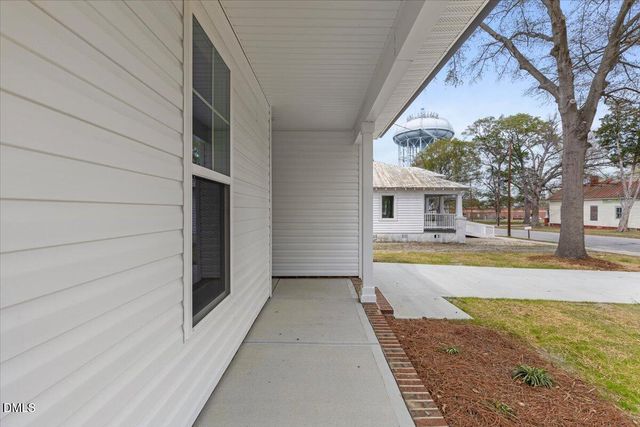 271 Mcneil Circle, Dunn, NC 28334