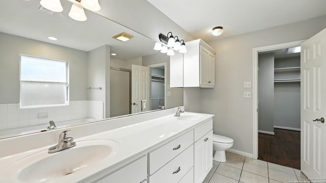 637 Topaz, Seguin, TX 78155